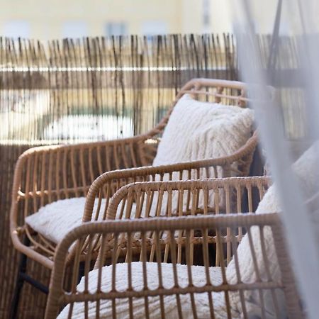 Joli Appartement 2 Pieces Proche Plage Fréjus エクステリア 写真