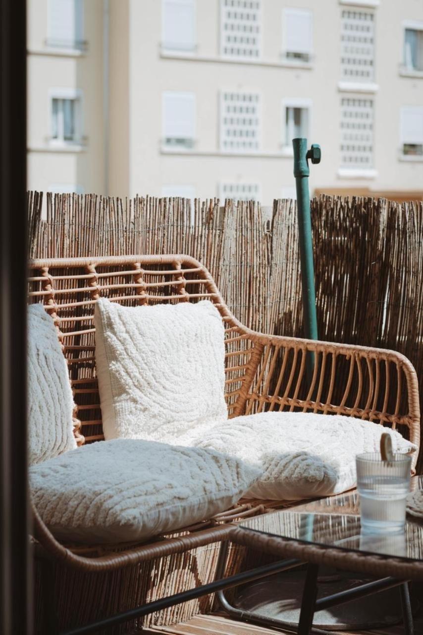 Joli Appartement 2 Pieces Proche Plage Fréjus エクステリア 写真